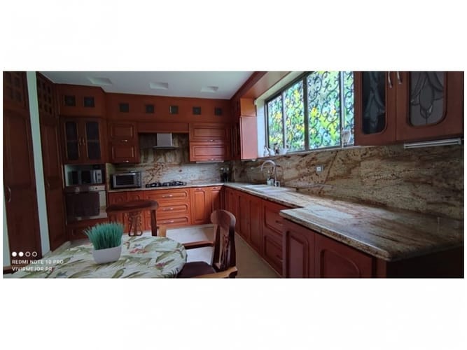Casa de 5 alcobas en venta en El Poblado, Medellín, 820 m² · foto 17 de 23