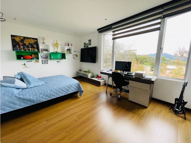 Casa de 5 alcobas en venta en Vía Las Palmas, Envigado, 500 m² · foto 10 de 16