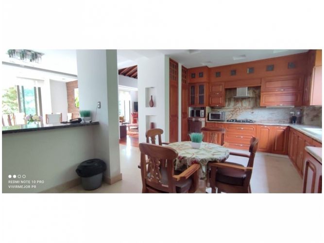 Casa de 5 alcobas en venta en El Poblado, Medellín, 820 m² · foto 23 de 23