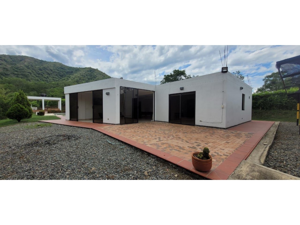 4BR Country House in Paso real (500 m²) for Sale