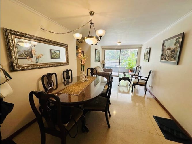 Apartamento de 3 alcobas en venta en San Lucas, Medellín, 98 m² · foto 2 de 24