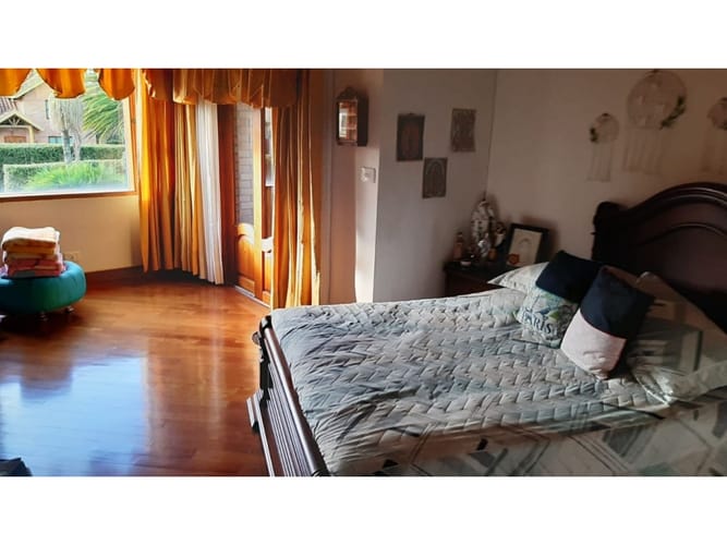 Casa de 5 alcobas en venta en Llano Grande, Rionegro, 1815 m² · foto 4 de 7