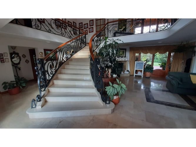 Casa de 5 alcobas en venta en Llano Grande, Rionegro, 1815 m² · foto 5 de 7
