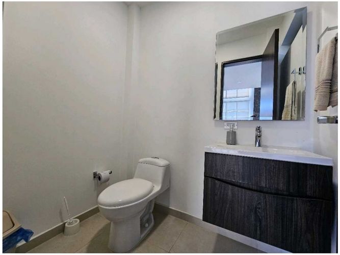 Casa de 4 alcobas en venta en Gualanday, Rionegro, 450 m² · foto 5 de 21