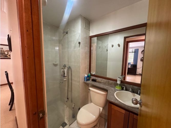 Apartamento de 3 alcobas en venta en San Lucas, Medellín, 98 m² · foto 6 de 24