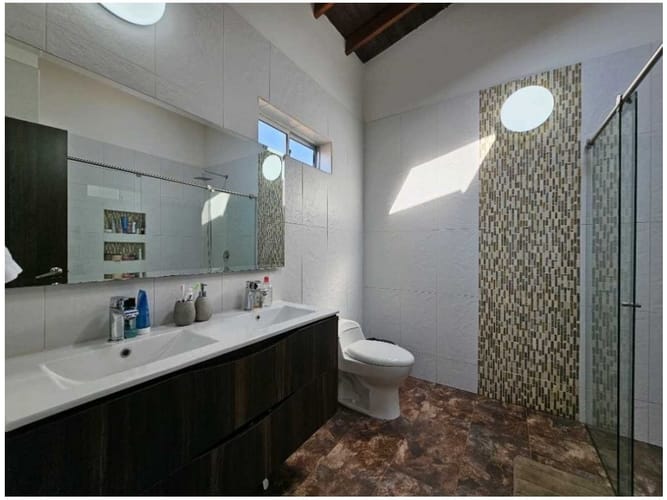 Casa de 4 alcobas en venta en Gualanday, Rionegro, 450 m² · foto 18 de 21