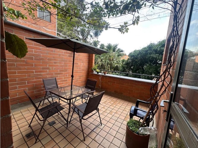 Apartamento de 3 alcobas en venta en San Lucas, Medellín, 98 m² · foto 21 de 24