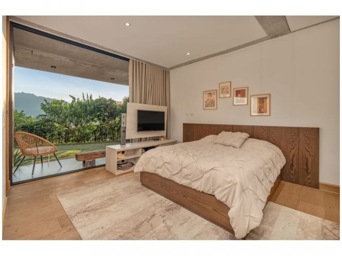 Casa de 4 alcobas en venta en Escobero, Envigado, 404 m² · foto 10 de 24