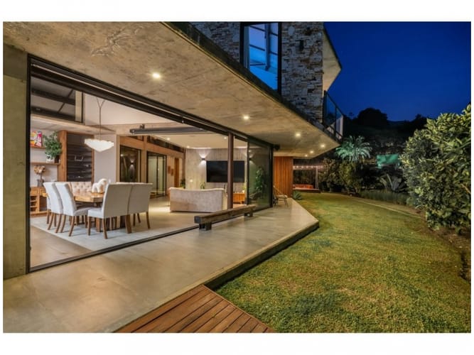 Casa de 4 alcobas en venta en Escobero, Envigado, 404 m² · foto 13 de 24