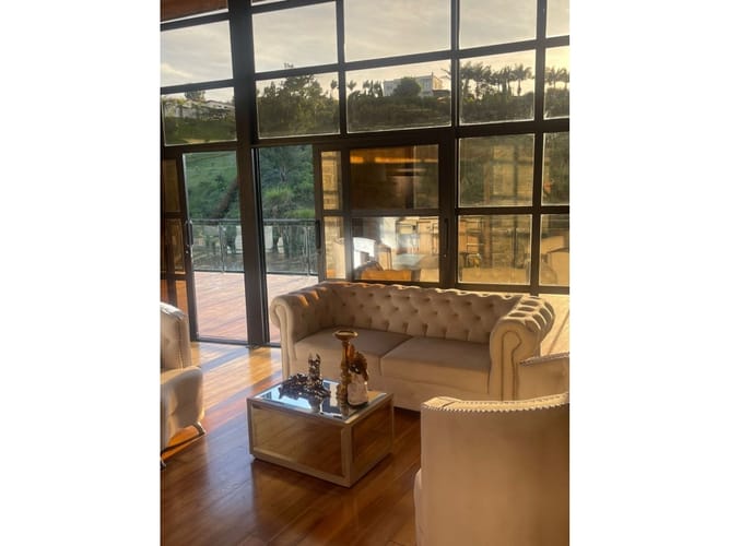Casa de 4 alcobas en venta en Las Mercedes, Marinilla, 234 m² · foto 3 de 8