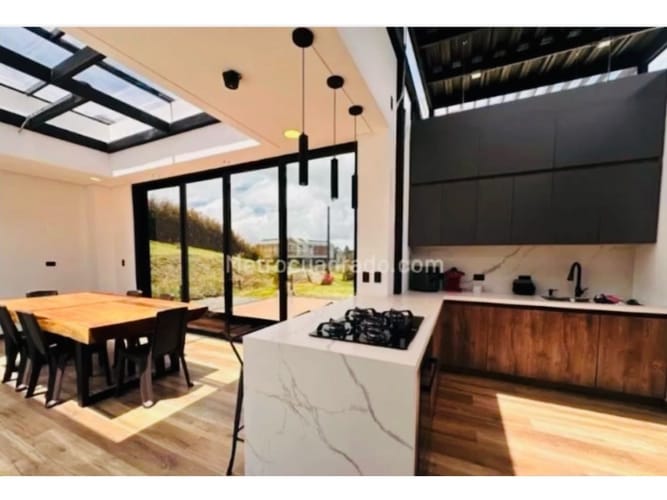 Casa de 3 alcobas en venta en Las Palmas, Envigado, 175 m² · foto 8 de 17