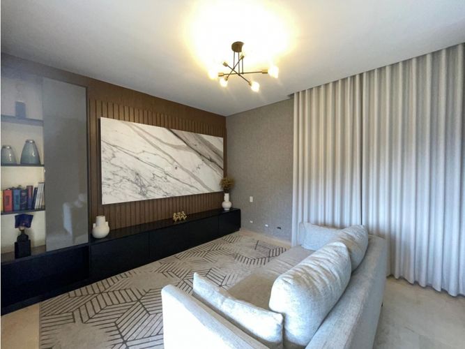 Casa de 5 alcobas en venta en Altos Del Poblado, Medellín, 680 m² · foto 17 de 24