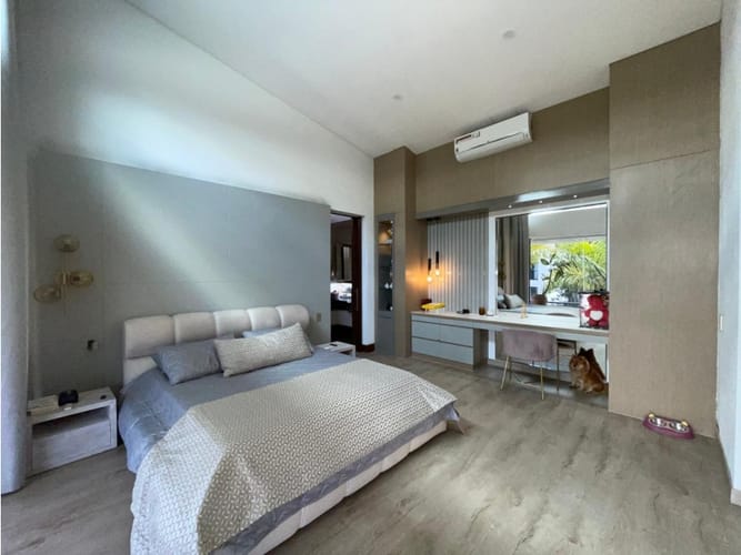 Casa de 5 alcobas en venta en Altos Del Poblado, Medellín, 680 m² · foto 18 de 24