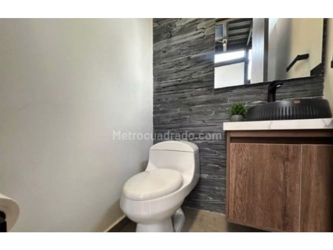 Casa de 3 alcobas en venta en Las Palmas, Envigado, 175 m² · foto 13 de 17