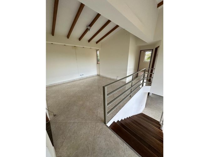 Casa de 4 alcobas en venta en El Porvenir, Rionegro, 314 m² · foto 10 de 16
