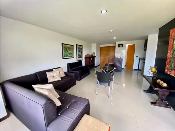 Apartamento de 1 alcoba en venta en Llano Grande, Rionegro, 66 m² · foto 2 de 11