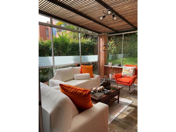 Casa de 3 alcobas en venta en Loma Benedictinos, Envigado, 220 m² · foto 9 de 23