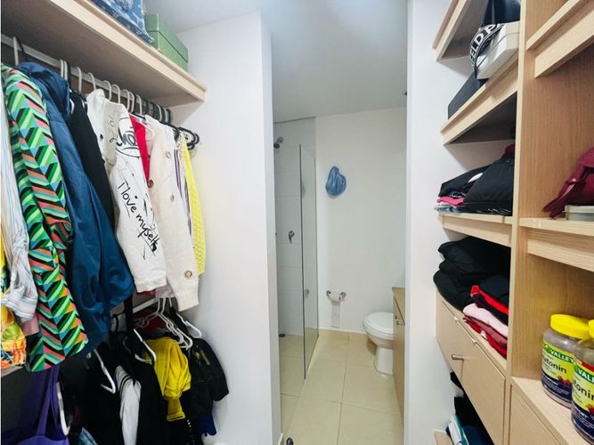 Apartamento de 3 alcobas en venta en Urbanizacion Arcoiris, Medellín, 84 m² · foto 10 de 19
