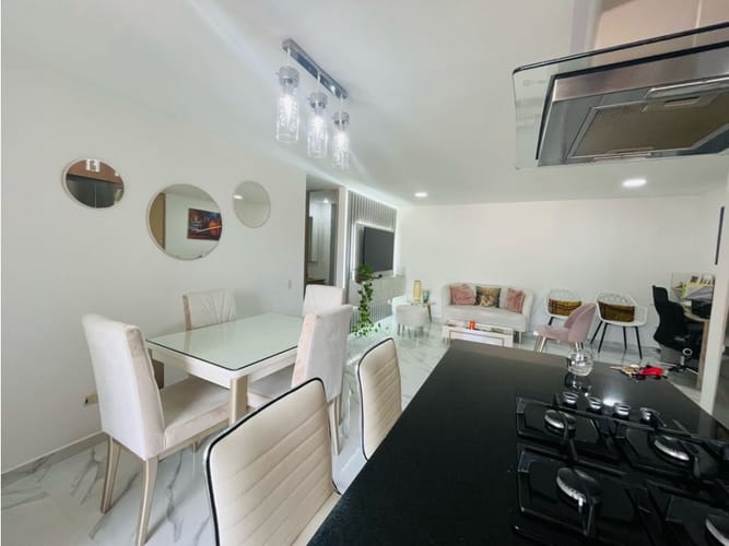 Apartamento de 3 alcobas en venta en Urbanizacion Arcoiris, Medellín, 84 m² · foto 16 de 19