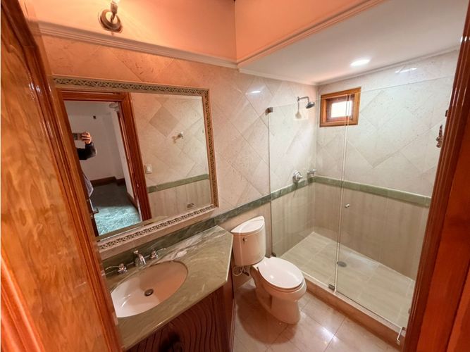 Casa de 6 alcobas en venta en La Calera, Medellín, 579 m² · foto 21 de 24