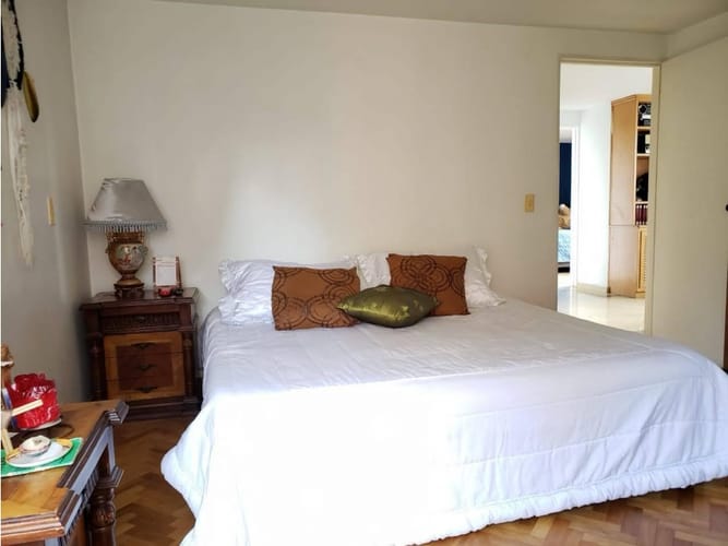Apartamento de 3 alcobas en venta en El Poblado, Medellín, 140 m² · foto 5 de 13