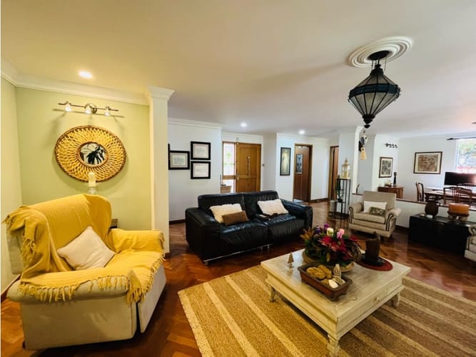 Casa de 3 alcobas en venta en San Lucas, Medellín, 350 m² · foto 13 de 22