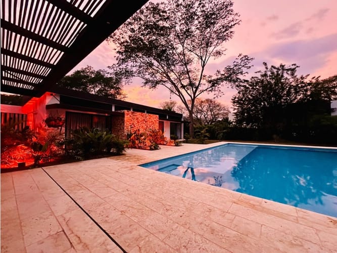 Casa de 4 alcobas en venta en Urbanizacion Arcoiris, Medellín, 280 m² · foto 8 de 16