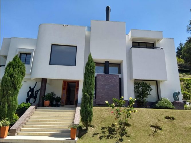 Casa de 5 alcobas en venta en Los Balsos, Medellín, 620 m² · foto 3 de 23