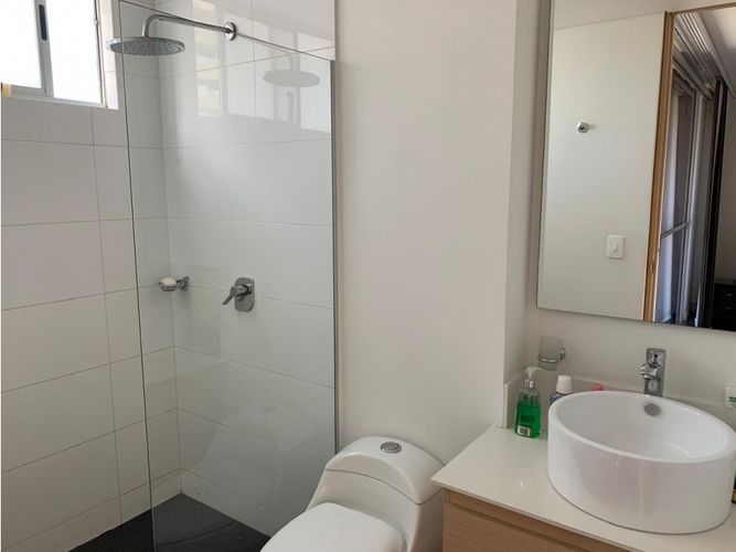 Apartamento de 2 alcobas en venta en El Castillo, Medellín, 89 m² · foto 14 de 15