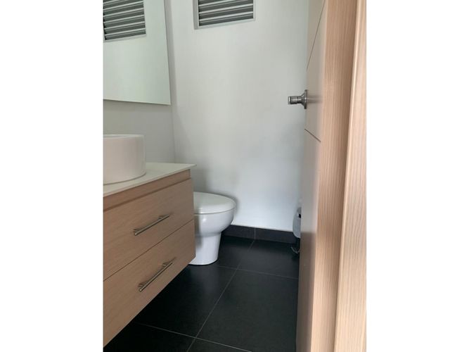 Apartamento de 2 alcobas en venta en El Castillo, Medellín, 89 m² · foto 15 de 15