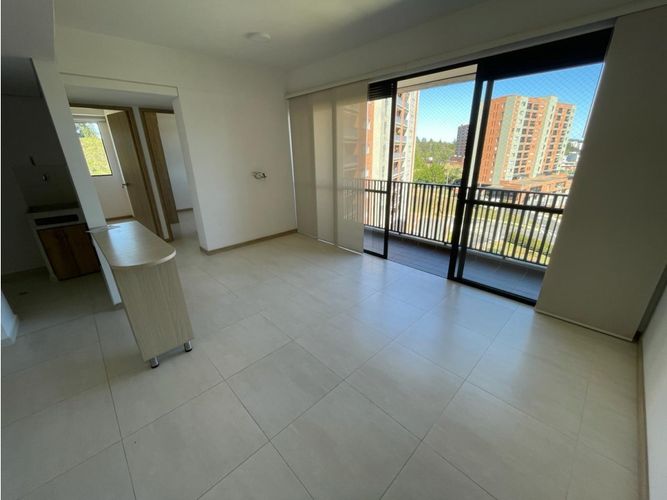 Apartamento de 3 alcobas en venta en Barro Blanco, Rionegro, 68 m² · foto 2 de 11