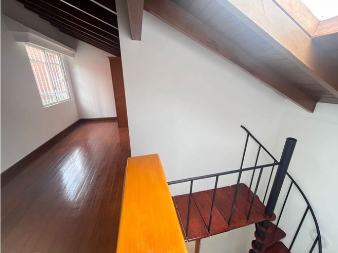 Casa de 3 alcobas en venta en Patio Bonito, Medellín, 261 m² · foto 14 de 21