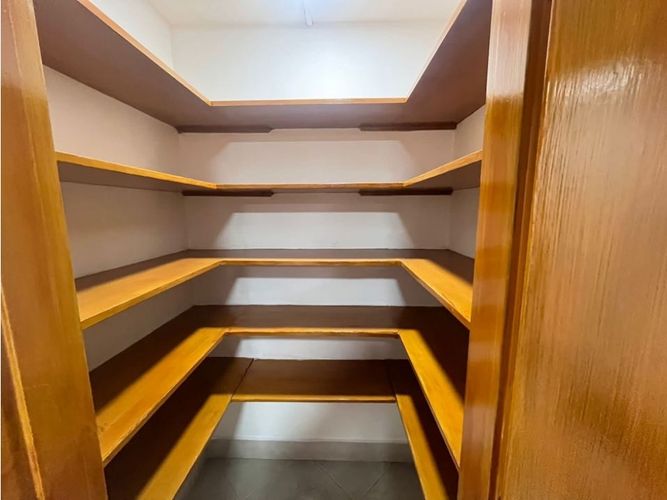 Casa de 3 alcobas en venta en Patio Bonito, Medellín, 261 m² · foto 19 de 21
