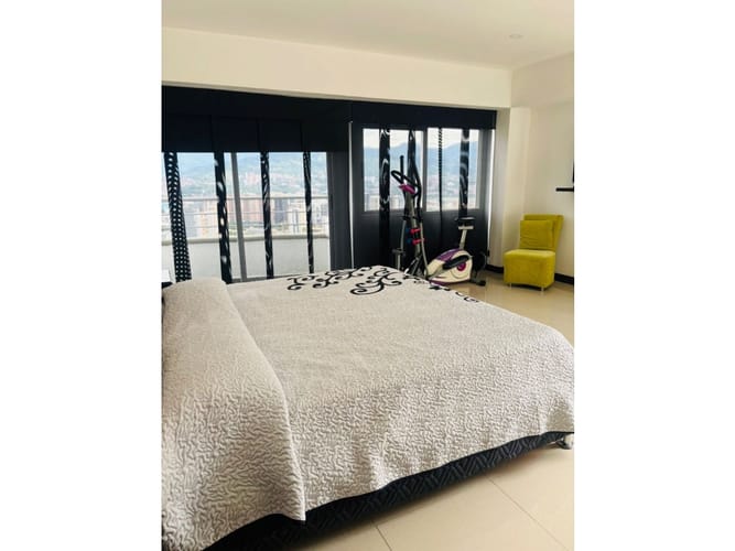 Apartamento de 2 alcobas en venta en San Lucas, Medellín, 127 m² · foto 5 de 18