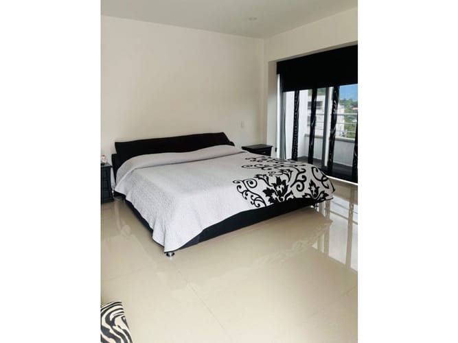 Apartamento de 2 alcobas en venta en San Lucas, Medellín, 127 m² · foto 6 de 18