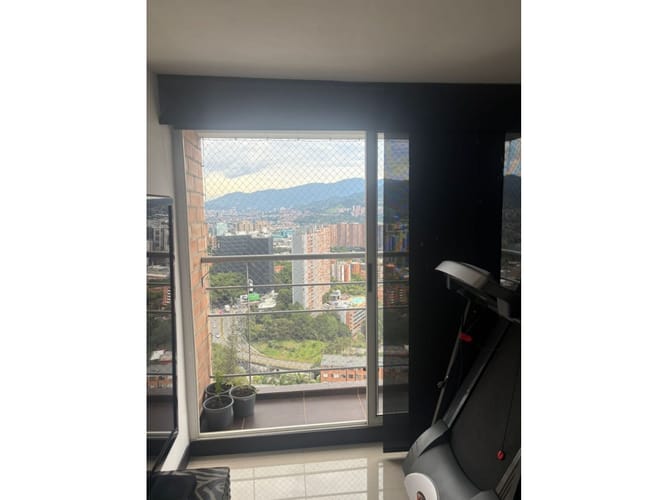 Apartamento de 2 alcobas en venta en San Lucas, Medellín, 127 m² · foto 9 de 18