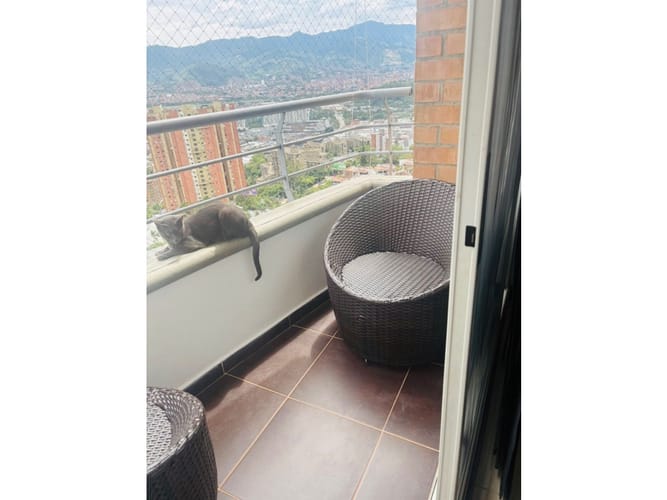 Apartamento de 2 alcobas en venta en San Lucas, Medellín, 127 m² · foto 16 de 18