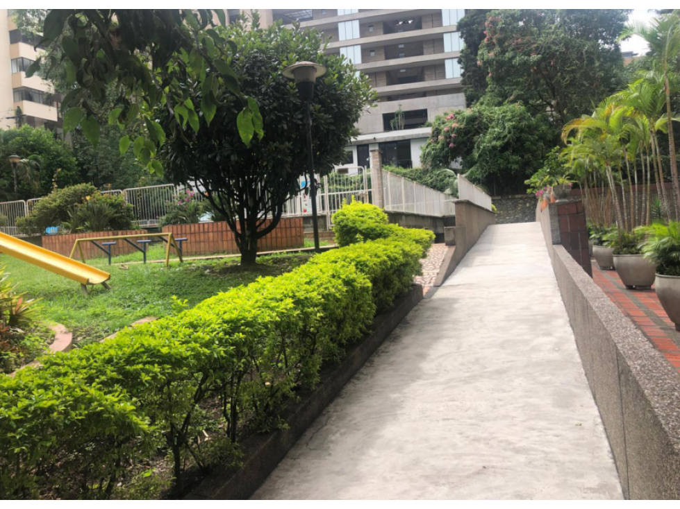 4BR Apartment in El Poblado (300 m²) for Sale - 3