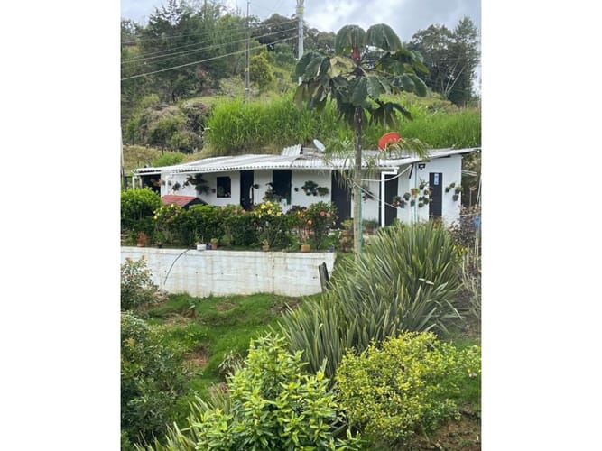 Casa de 4 alcobas en venta en El Retiro, 450 m² · foto 3 de 22