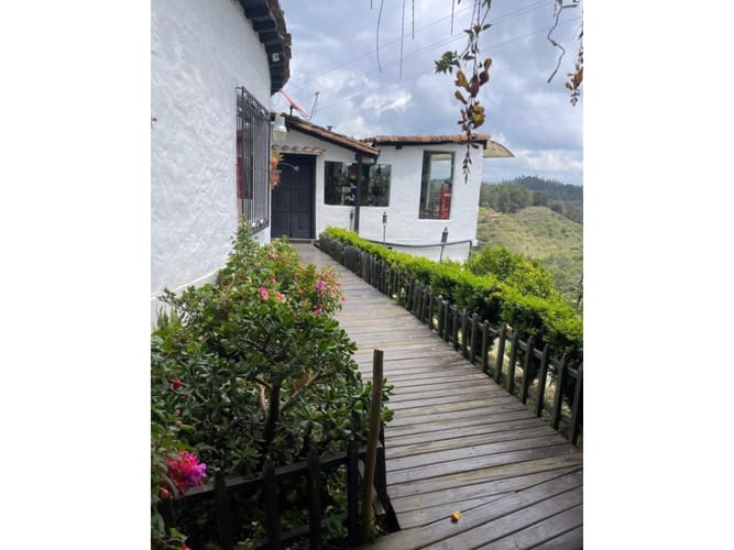 Casa de 4 alcobas en venta en El Retiro, 450 m² · foto 4 de 22