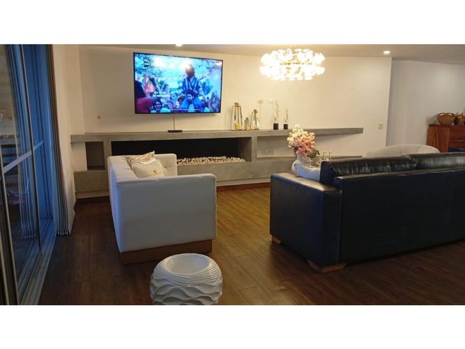 Casa de 3 alcobas en venta en Llano Grande, Rionegro, 416 m² · foto 4 de 10