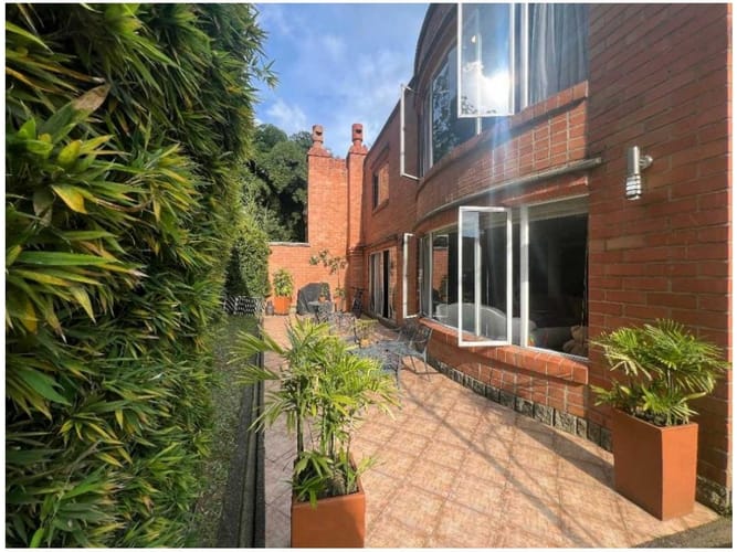 Casa de 4 alcobas en venta en La Calera, Medellín, 360 m² · foto 2 de 24
