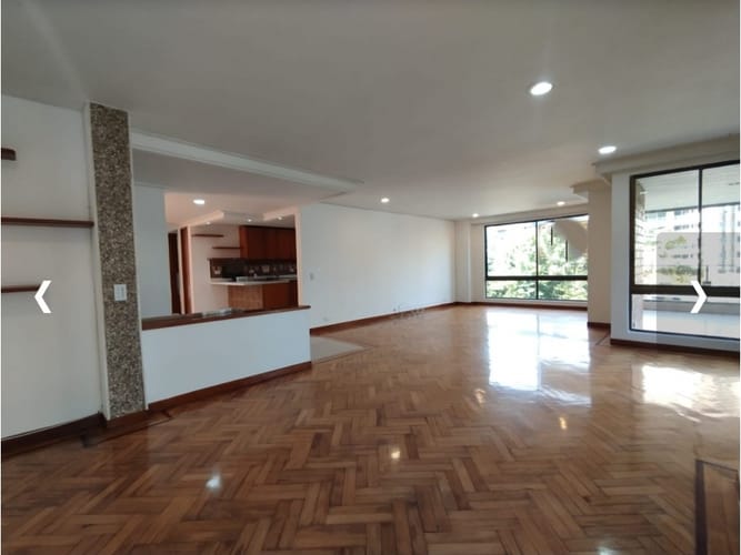 Apartamento de 3 alcobas en venta en El Poblado, Medellín, 203 m² · foto 2 de 15