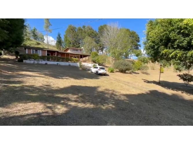 Casa de 3 alcobas en venta en El Porvenir, Guarne, 130 m² · foto 12 de 12