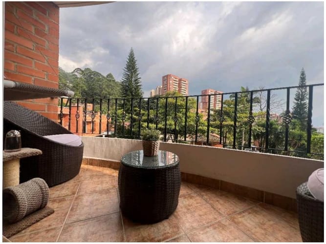 Casa de 4 alcobas en venta en La Calera, Medellín, 360 m² · foto 4 de 24