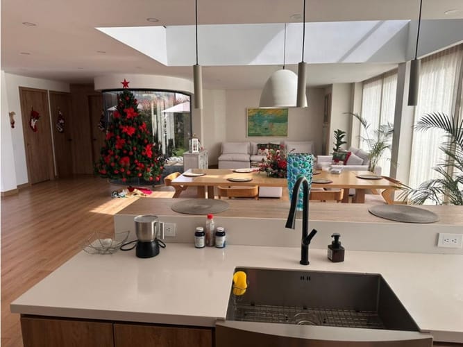 Casa de 3 alcobas en venta en Las Palmas, Envigado, 1414 m² · foto 6 de 24