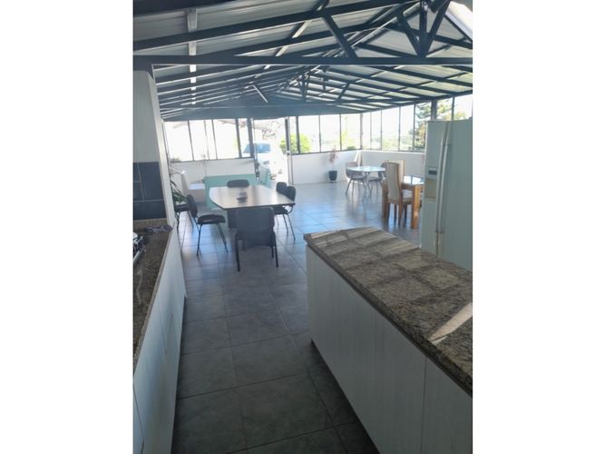 Casa de 8 alcobas en venta en Aeropuerto, Guarne, 600 m² · foto 11 de 24