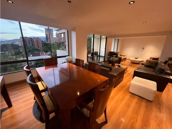 Apartamento de 4 alcobas en venta en San Lucas, Medellín, 212 m² · foto 5 de 23