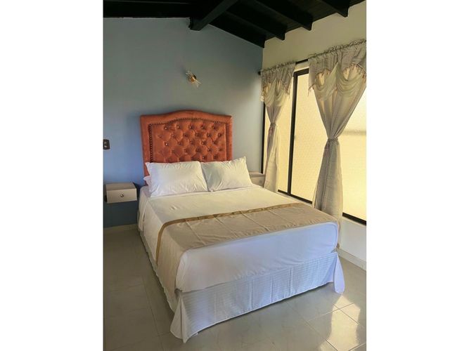 Casa de 8 alcobas en venta en Aeropuerto, Guarne, 600 m² · foto 21 de 24