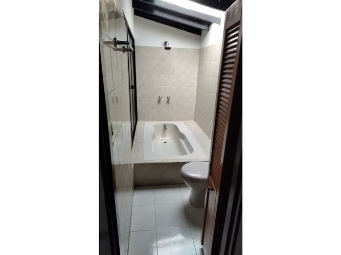 Casa de 8 alcobas en venta en Aeropuerto, Guarne, 600 m² · foto 22 de 24